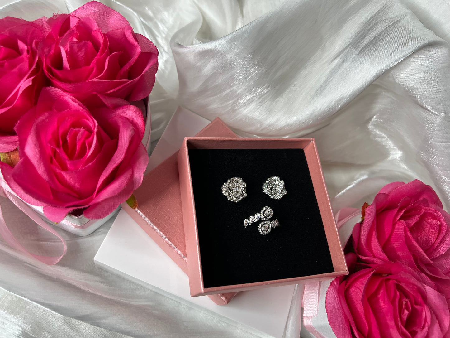 Budding Romance Set