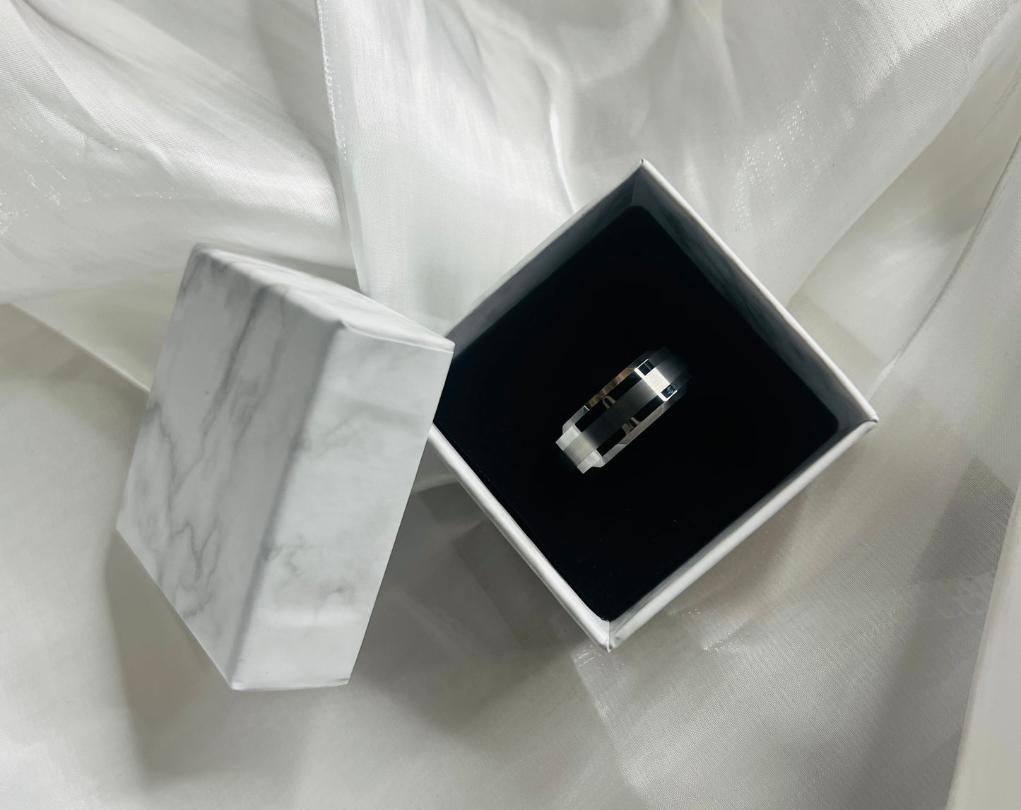 Dapper Tungsten Men's Ring