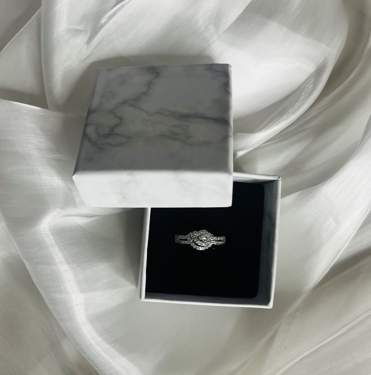 Knot Ring