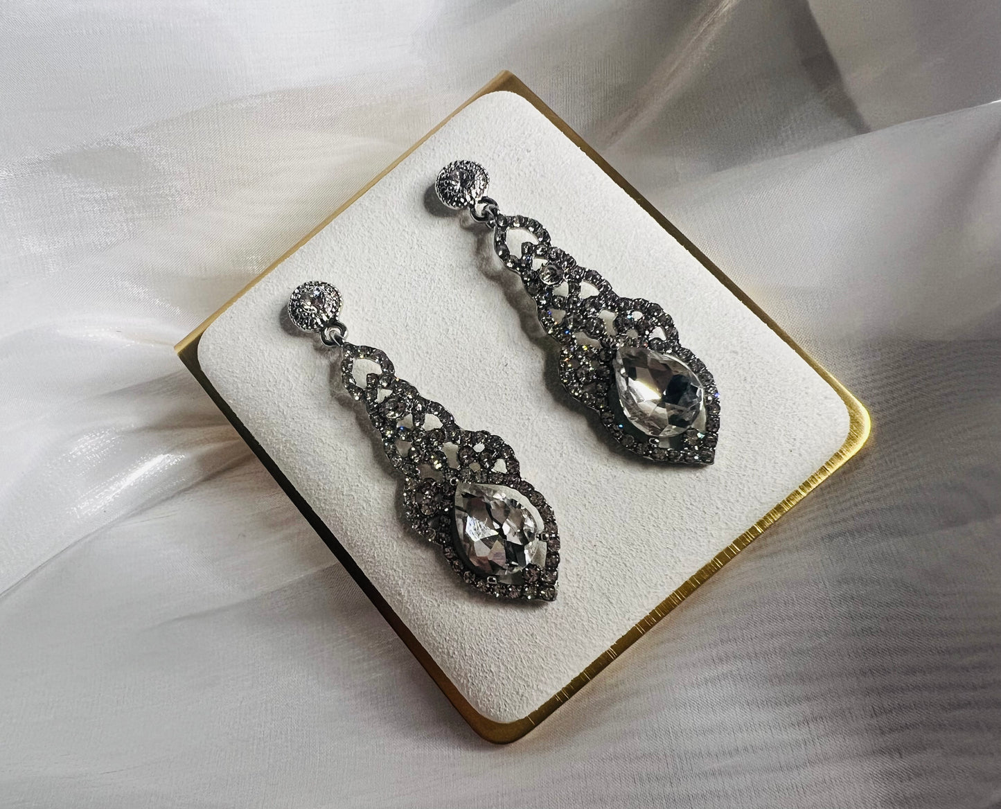 Queen Earrings