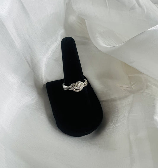 Knot Ring